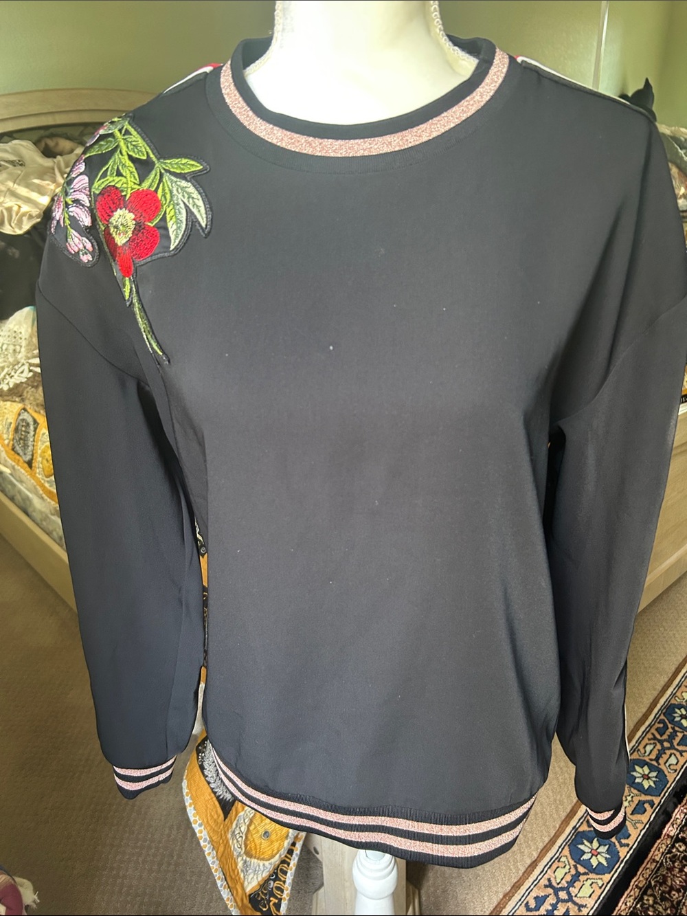 Ted Baker Maddeyy Black Women's Sweatshirt with Floral Embroidery